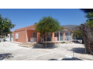 Spacious 3 Bedroom Country House With..