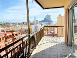 Top floor apartment with balcony with panoramic views of..