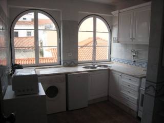 Two bedroom apartment in centre of town