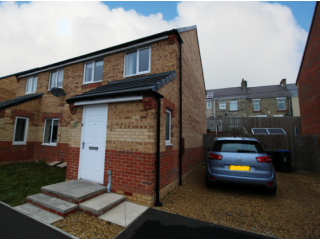 3 bedroom, Semi-detached House house..