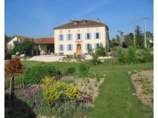 Maison De Maitre With Gites On..
