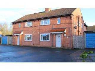 ROOM TO LET IN OAKENGATES - ALL BILLS..