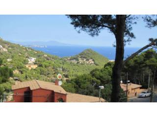 PLOT WITH SEA VIEWS IN URB. LA BORNA