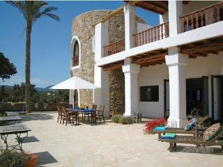 Exclusive villa in bestlocation of Cala..