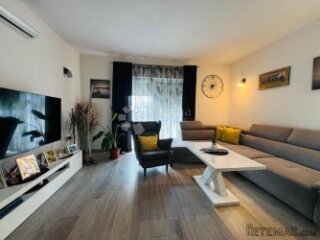 Rijeka, Kukuljanovo, etaža s terasom i vrtom, 3S+DB