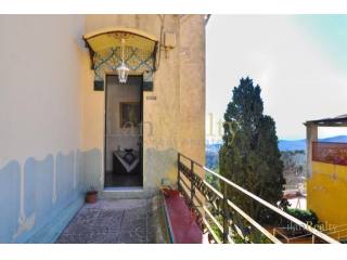 Classic style apartment with great..