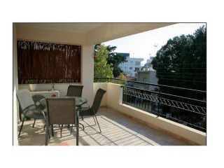 Spacious! 2 bedroom apartment in..