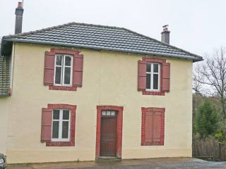 Village House To Renovate With 2..