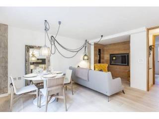 Weymouth Street, Fitzrovia, London W1W