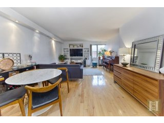 2 bedroom Apartment For Sale: 1175 YORK..