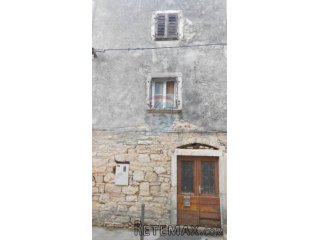Istra, Vodnjan, kuća u nizu u staroj jezgri