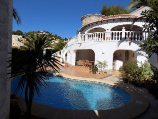 3 Bedrooms - Villa - Alicante - For Sale
