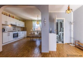Najam stana površine 94 m2 Kaštanjer
