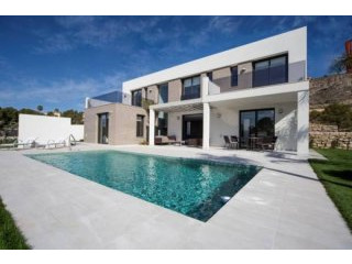 4 Bedroom 5 Bathroom Villa In Benidorm..