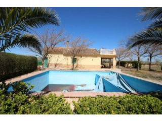 4 bedroom country house in Yecla..