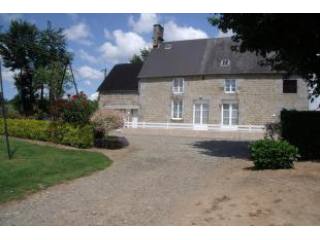 Nice Country House and Outbuilding