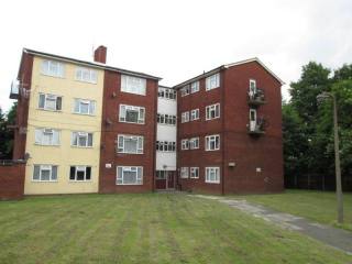 3 bed 1st floor flat to rent in..