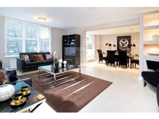 Flat 61 Boydell Court