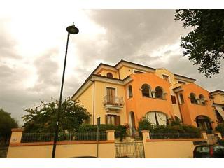 1 Bedroom - Apartment - For Sale
