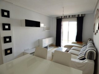 3 bedroom, 2 bathroom Apartment, (build..