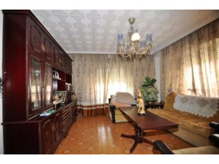 4 bedroom, 1 bathroom Apartment, (build..