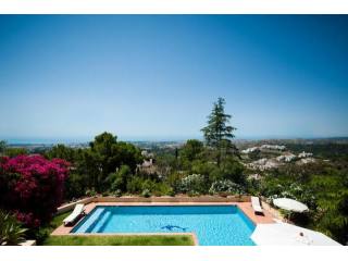 5 bedroom villa for sale