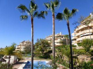 2 Bedroom Middle Floor Apartment