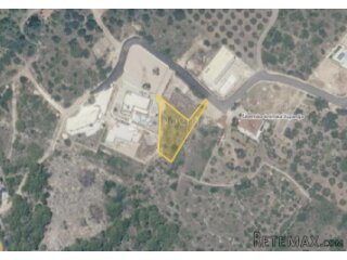 VODICE, Atraktivno građevinsko zemljište, 668 m2