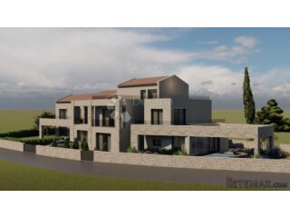 Građevinsko zemljište s pravomoćnom dozvolom i projektom luk
