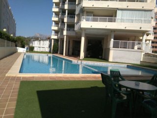 Apartamento con 2 dormitorios y 2 baños, cocina..