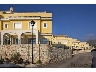 El apartamento está perfectamente situado junto a la..
