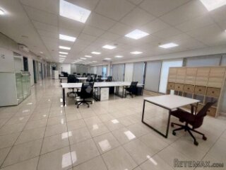 Split, POSLOVNI PROSTOR 364 m2, dostupan odmah!