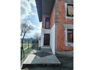 Kuća na prodaju u Donjem Mekušju