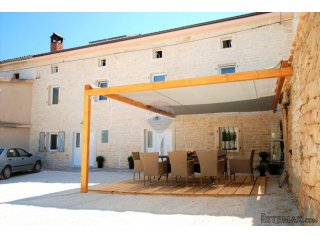Rovinj,7km predivno renovirana kamena autohtona kuća-210m2-