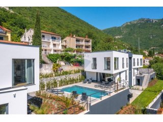 Opatijska rivijera-moderna villa sa bazenom
