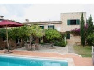 4 Bedrooms - Finca - For Sale