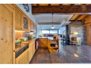 Rare ski in and out 140m2 penthouse 3..