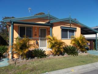 Crystal Waters Estate - 2 Bedroom..
