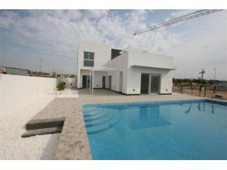 3 bedroom Villa For Sale: Detached..