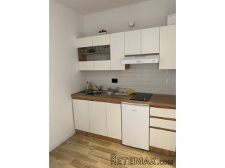 CRIKVENICA, KOMPLEKS STANOVA SA BAZENOM