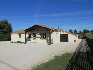 Stunning 4 Bedroomed Bungalow With Land..