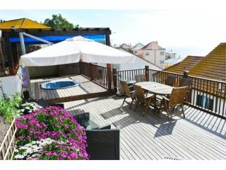 4 bedroom Apartment For Sale: Navel..