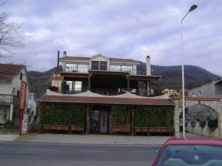 House and restaurant in Tivat