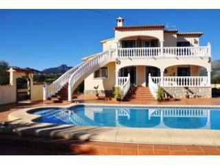 5 Bedrooms - Villa - Alicante - For Sale