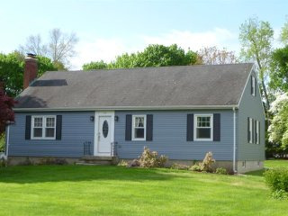 3 bedroom House For Sale: 19 Carmen Dr..