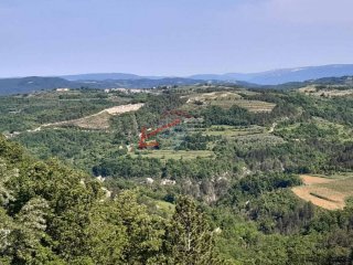 Istra, Draguć, starina za adaptaciju sa poljoprivrednim zeml