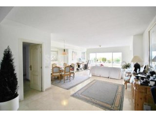 Apartment For Sale In Golden Mile..