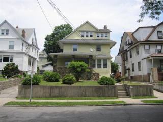 2 bedroom Multi-family For Sale: Mount..
