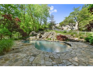 4 bedroom House For Sale: 280 Sarles..