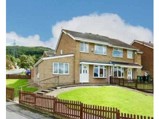 4 bedroom, Semi-detached House house..